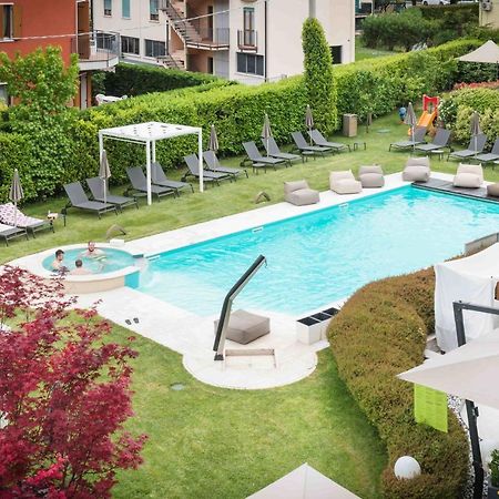 Enjoy Garda Hotel Пескиера дел Гарда Екстериор снимка