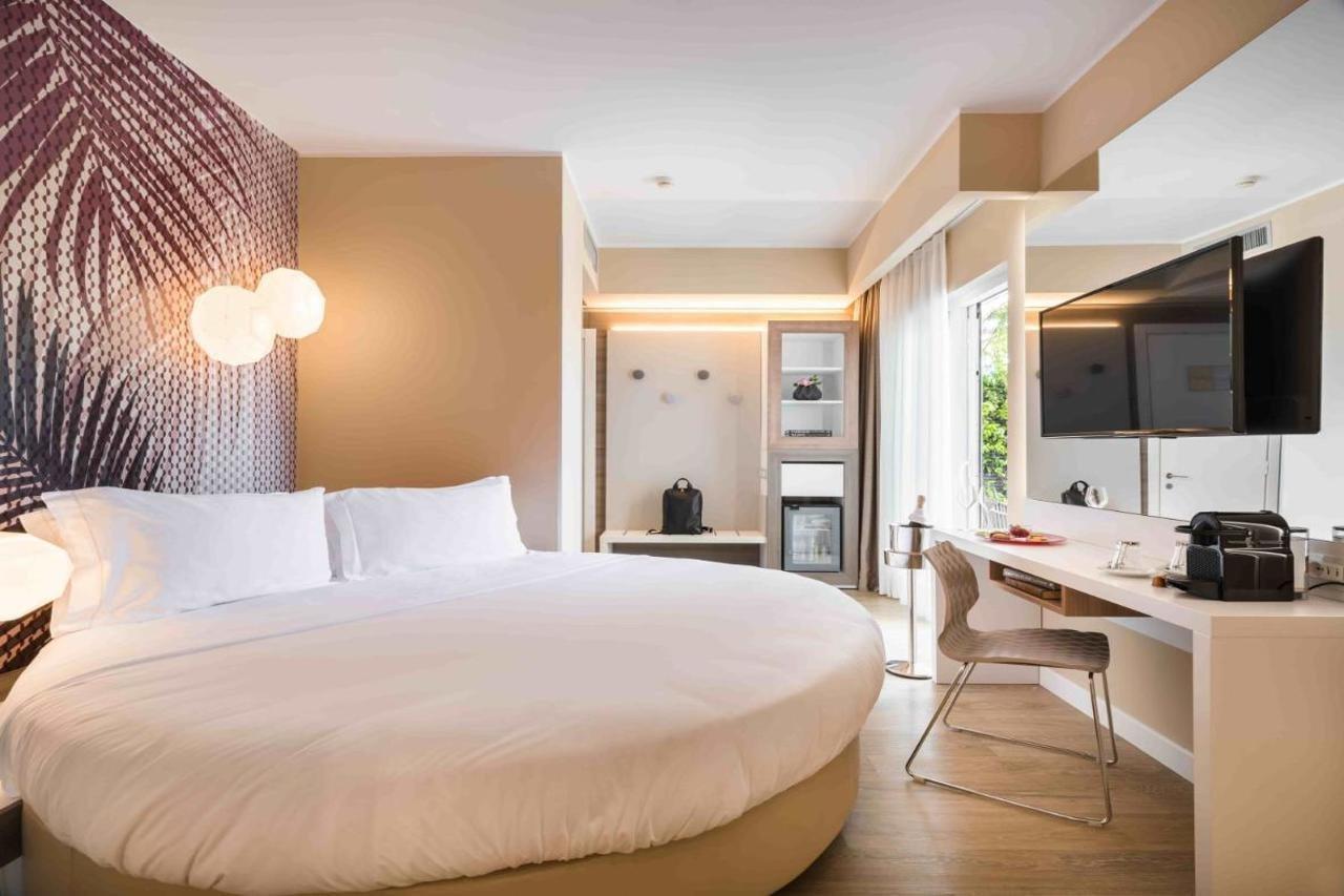 Enjoy Garda Hotel Пескиера дел Гарда Екстериор снимка
